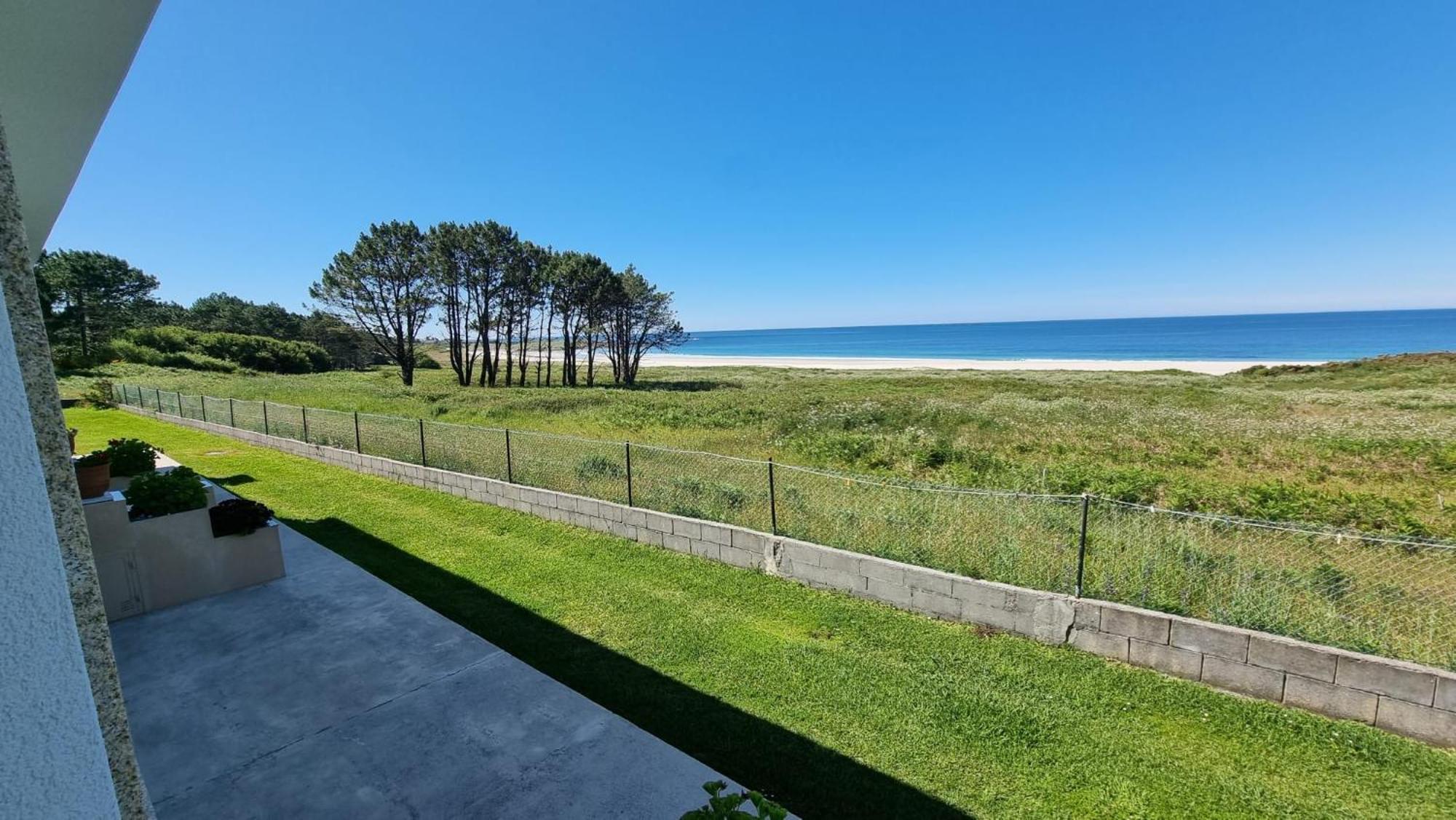 Apartamento Playa De Larino Gandara  ภายนอก รูปภาพ